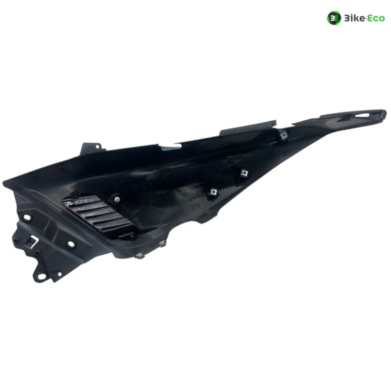 Cache carenage coque arriere droit YAMAHA XP 530 2012-2014 TMAX ABS