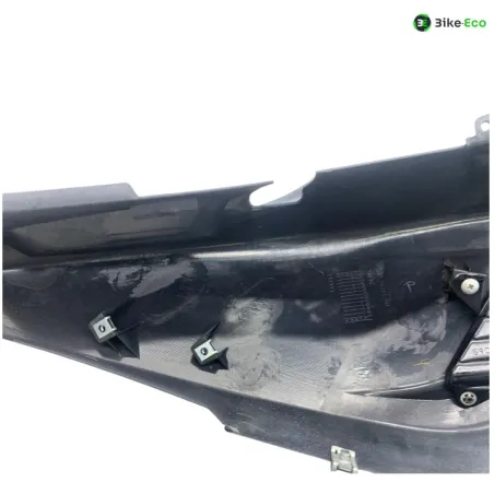Cache carenage coque arriere gauche YAMAHA XP 530 2012-2014 TMAX ABS