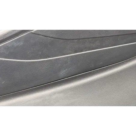 Plancher marche pied gauche YAMAHA YPR 125 XMAX ABS 2024 - 2025