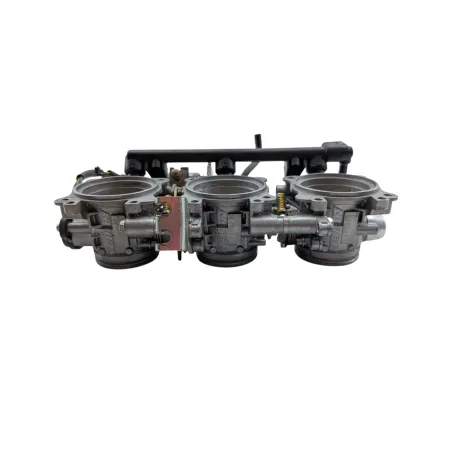 Rampe d'injection TRIUMPH STREET TRIPLE 675 R 2011 - 2012
