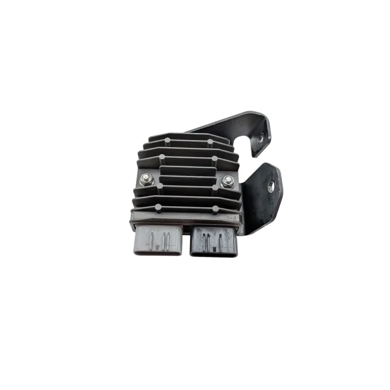 Regulateur charge batterie TRIUMPH STREET TRIPLE 675 R 2011 - 2012