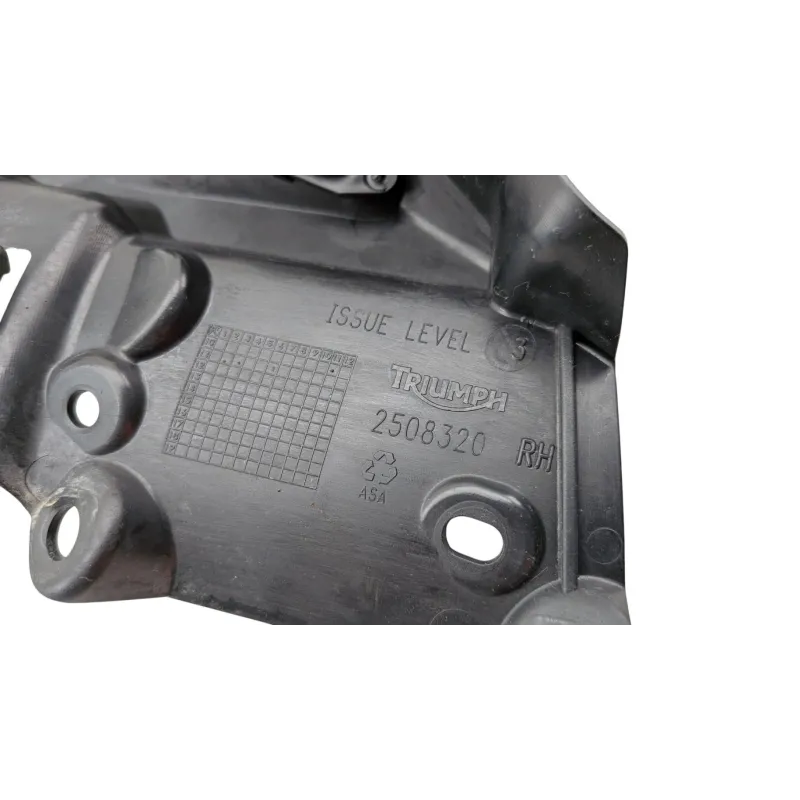 Habillage de cadre gauche TRIUMPH STREET TRIPLE 675 R 2011 - 2012