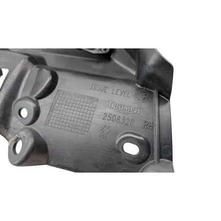 Habillage de cadre gauche TRIUMPH STREET TRIPLE 675 R 2011 - 2012