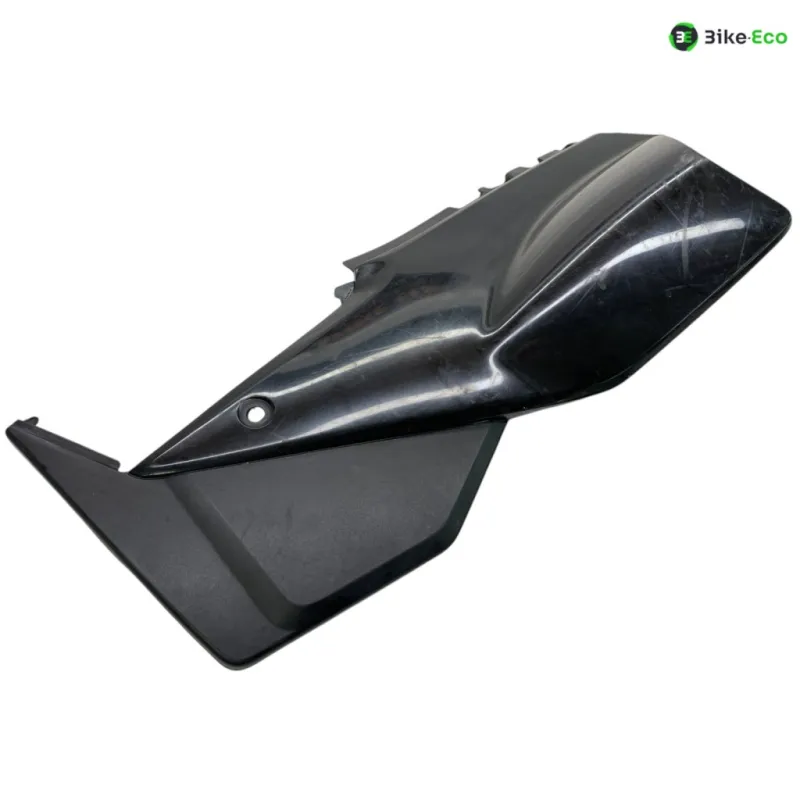 Cache carenage sous selle gauche HONDA FMX 650 2005-2006
