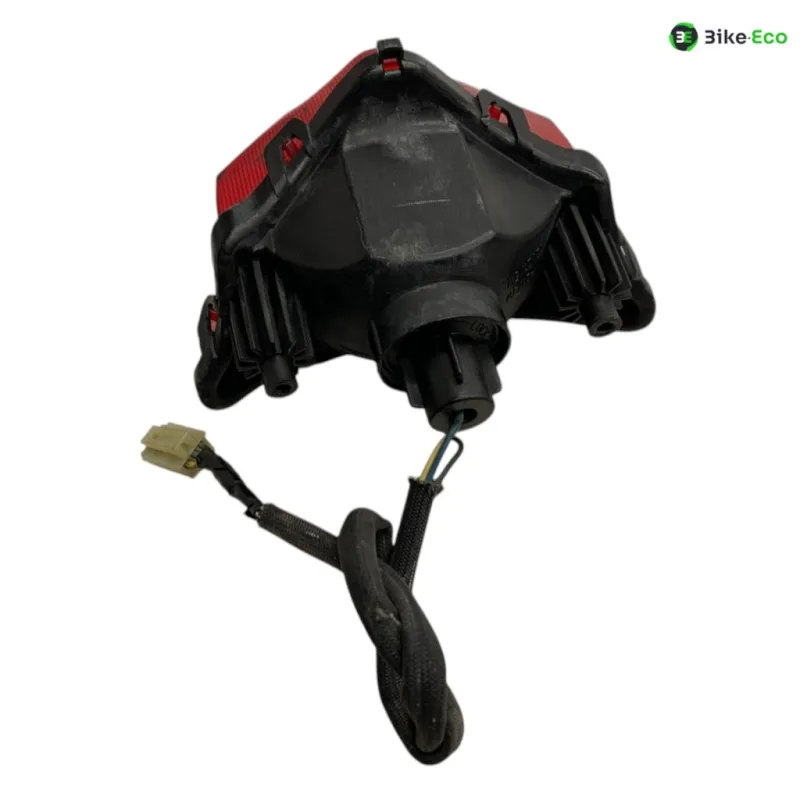 Feu arriere YAMAHA FZ6 600 2004-2006