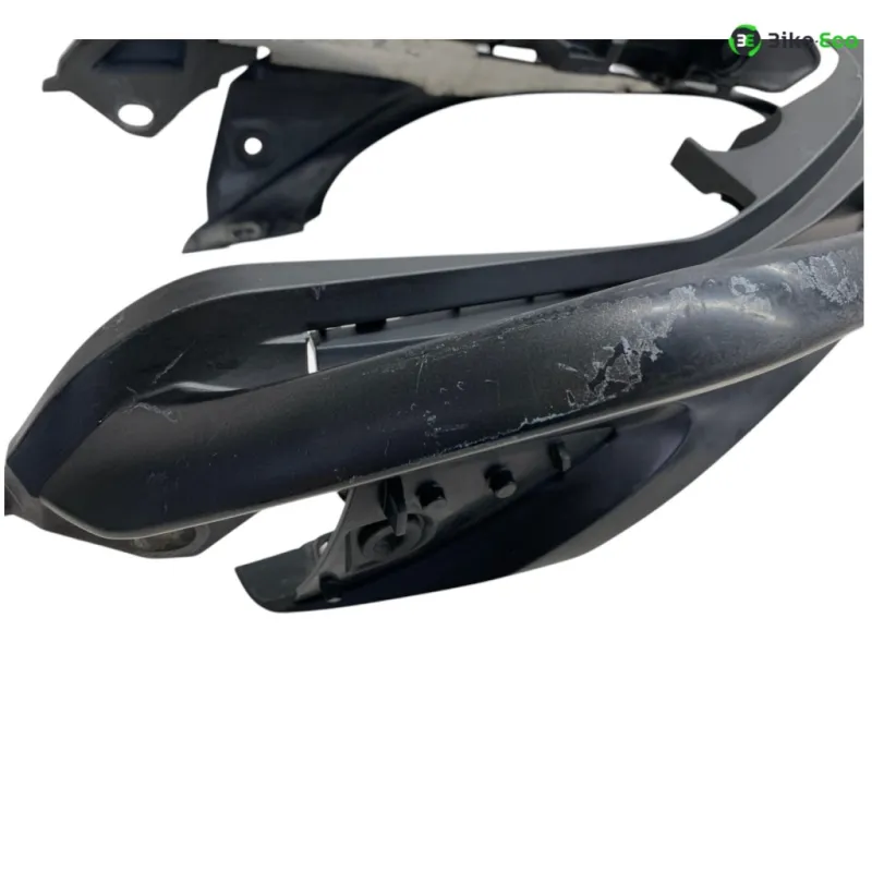 Cache carenage coque arriere YAMAHA FZ6 600 2004-2006