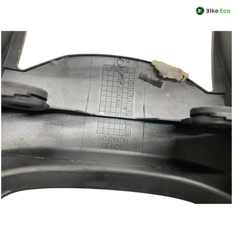 Cache carenage coque arriere YAMAHA FZ6 600 2004-2006