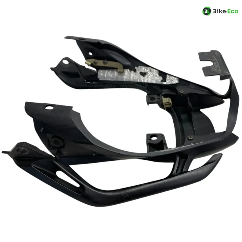 Cache carenage coque arriere YAMAHA FZ6 600 2004-2006