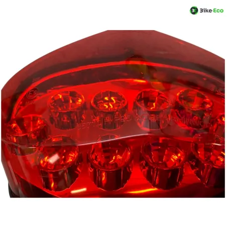 Feu arriere HYOSUNG GV 650 2005-2010 AQUILA