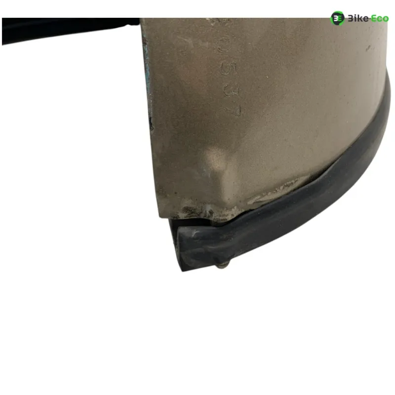 Cache carenage coque arriere droit PIAGGIO VESPA 125 2011-2017 PX