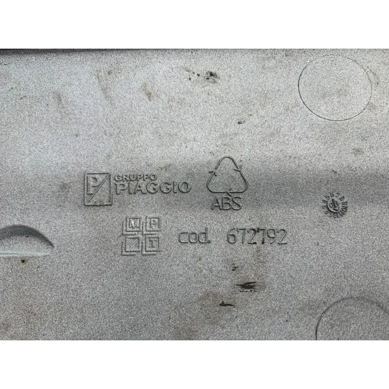 Cache carenage face avant PIAGGIO VESPA 125 2011-2017 PX