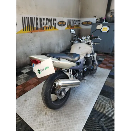 KAWASAKI 750 ZR7
