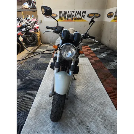 KAWASAKI 750 ZR7