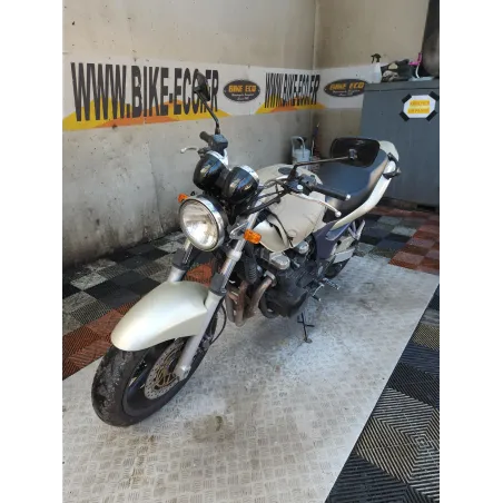 KAWASAKI 750 ZR7