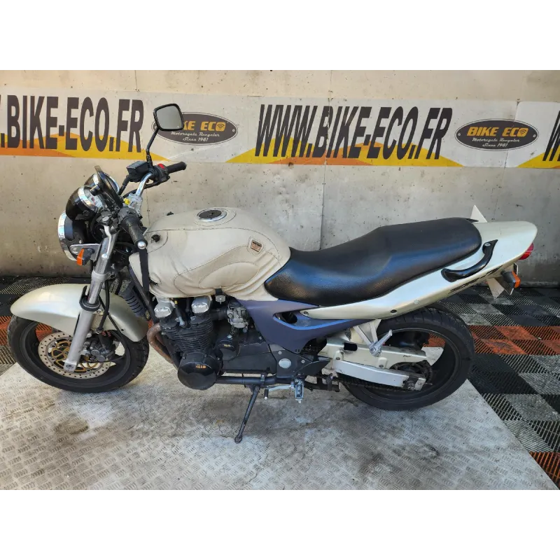 KAWASAKI 750 ZR7