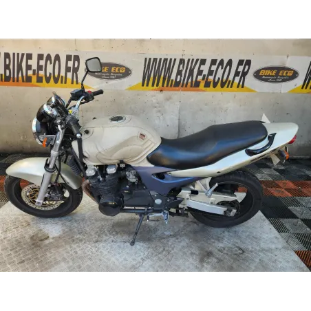 KAWASAKI 750 ZR7