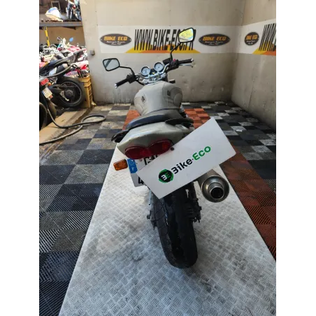 KAWASAKI 750 ZR7