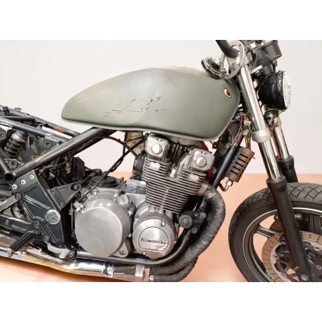 KAWASAKI ZEPHYR