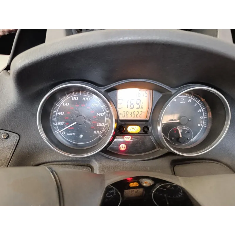 PIAGGIO MP3 500