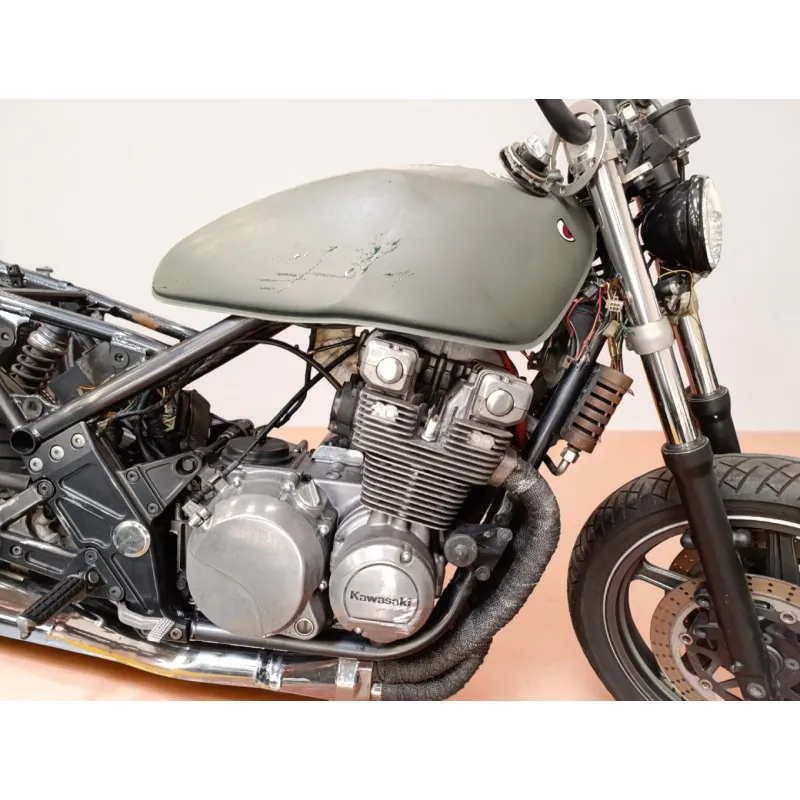 KAWASAKI ZEPHYR