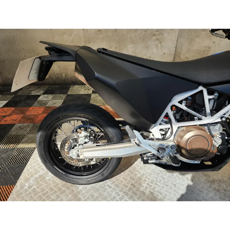 HUSQVARNA 701 SM