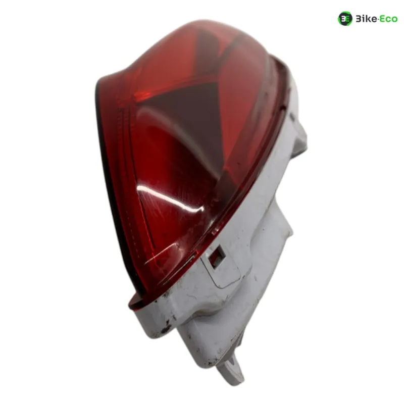 Feu arriere gauche PIAGGIO BEVERLY 400 2021-2023 HPE