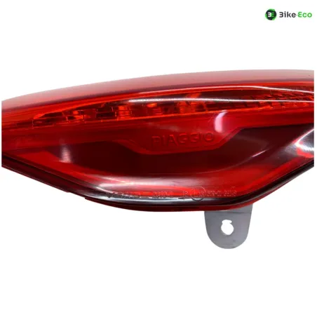 Feu arriere gauche PIAGGIO BEVERLY 400 2021-2023 HPE