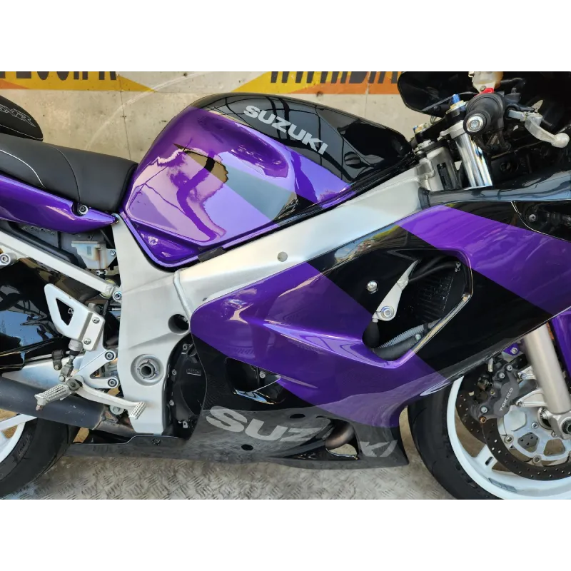 SUZUKI GSXR 600