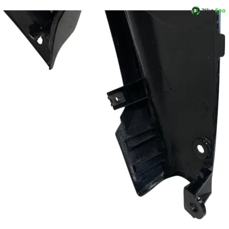 Cache carenage tete de fourche HONDA CBR 125 R 2004-2006