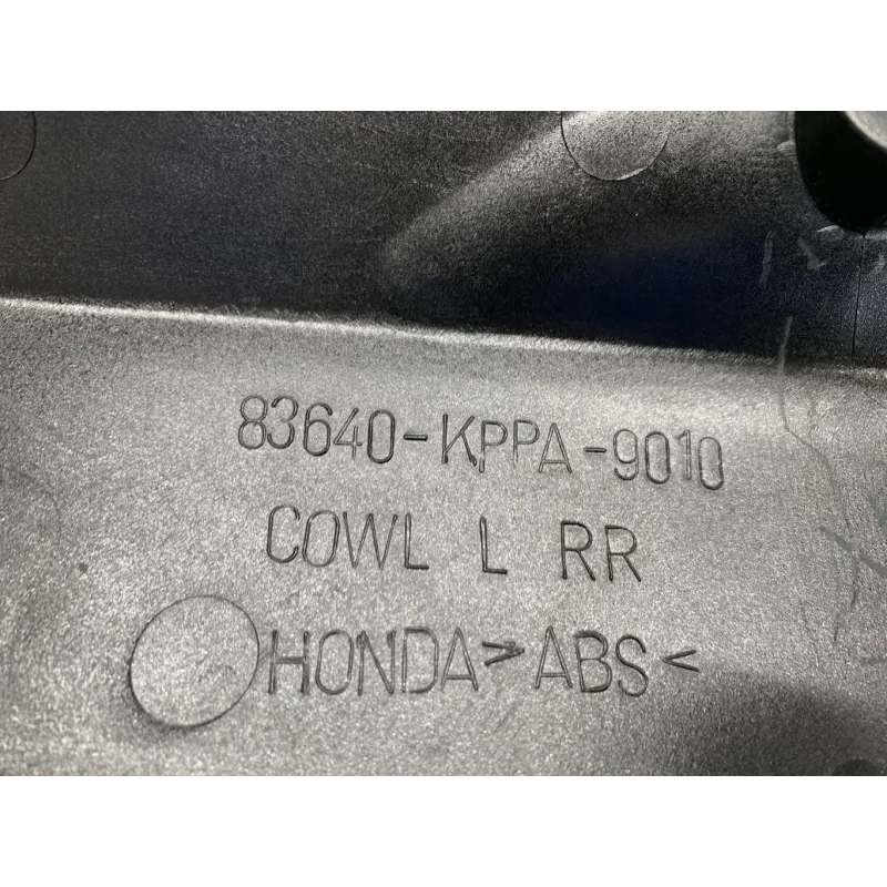 Cache carenage coque arriere HONDA CBR 125 R 2004-2006