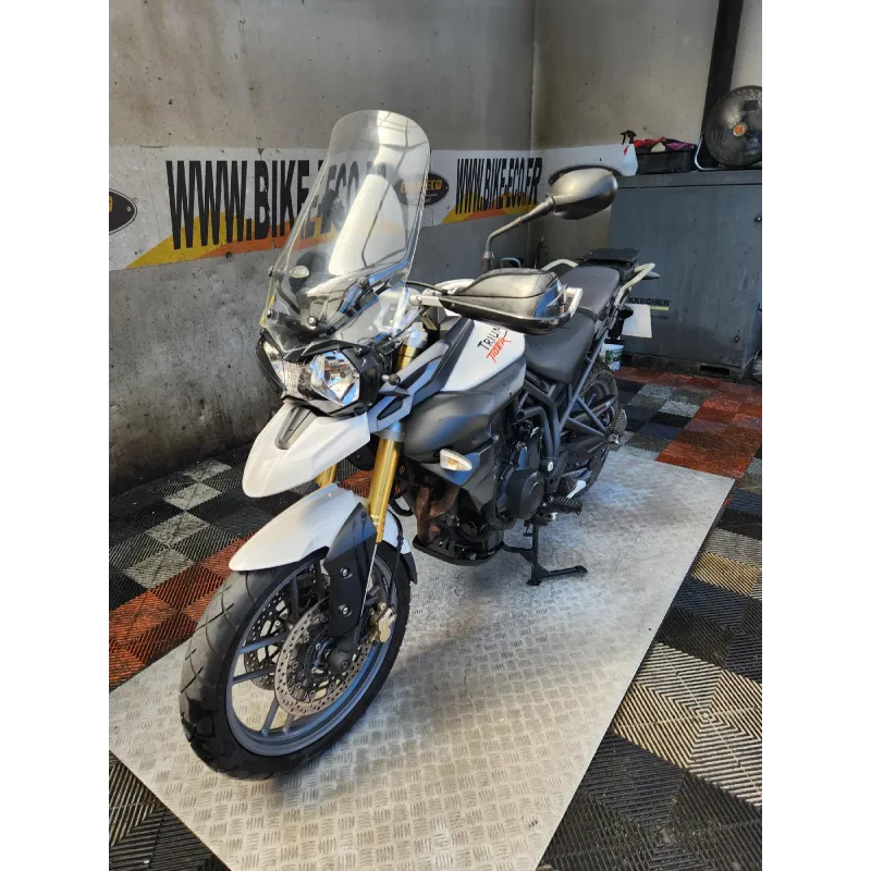TRIUMPH TIGER 800 XC