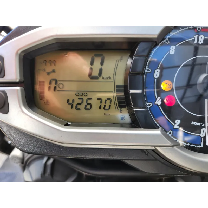 TRIUMPH TIGER 800 XC