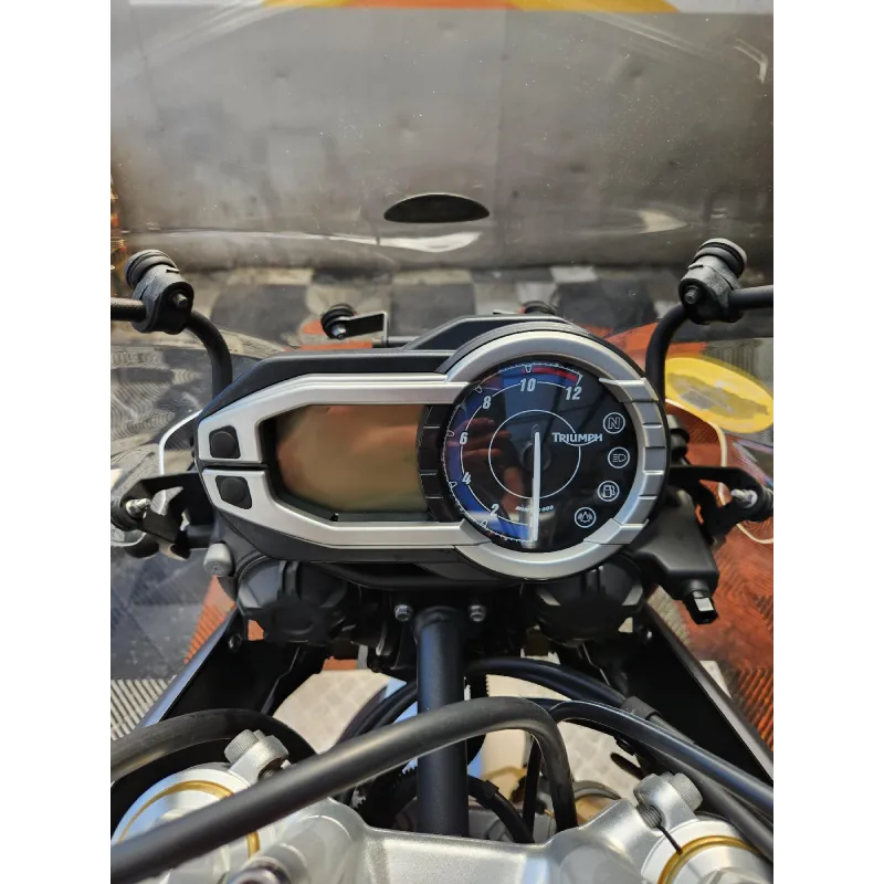 TRIUMPH TIGER 800 XC