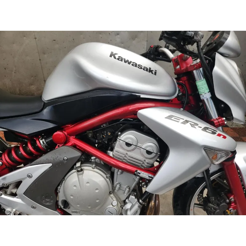 KAWASAKI ER6 N 650