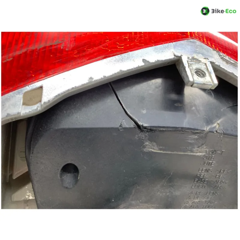 Feu arriere SYM GTS 125 2014-2016 EFI