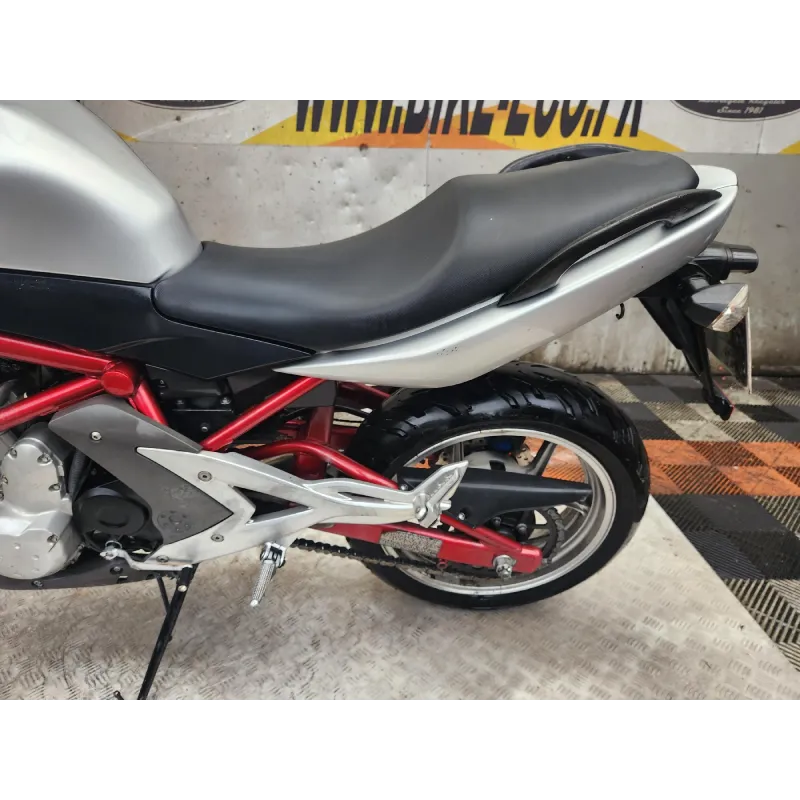 KAWASAKI ER6 N 650