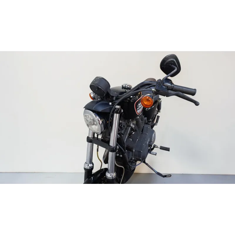 HARLEY DAVIDSON SPORTSTER 883