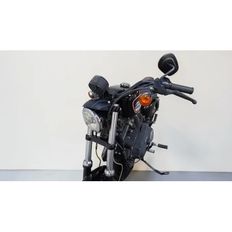 HARLEY DAVIDSON SPORTSTER 883