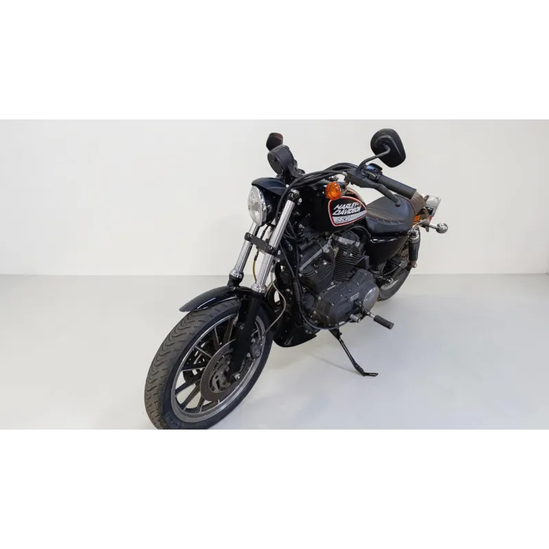 HARLEY DAVIDSON SPORTSTER 883