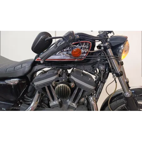 HARLEY DAVIDSON SPORTSTER 883