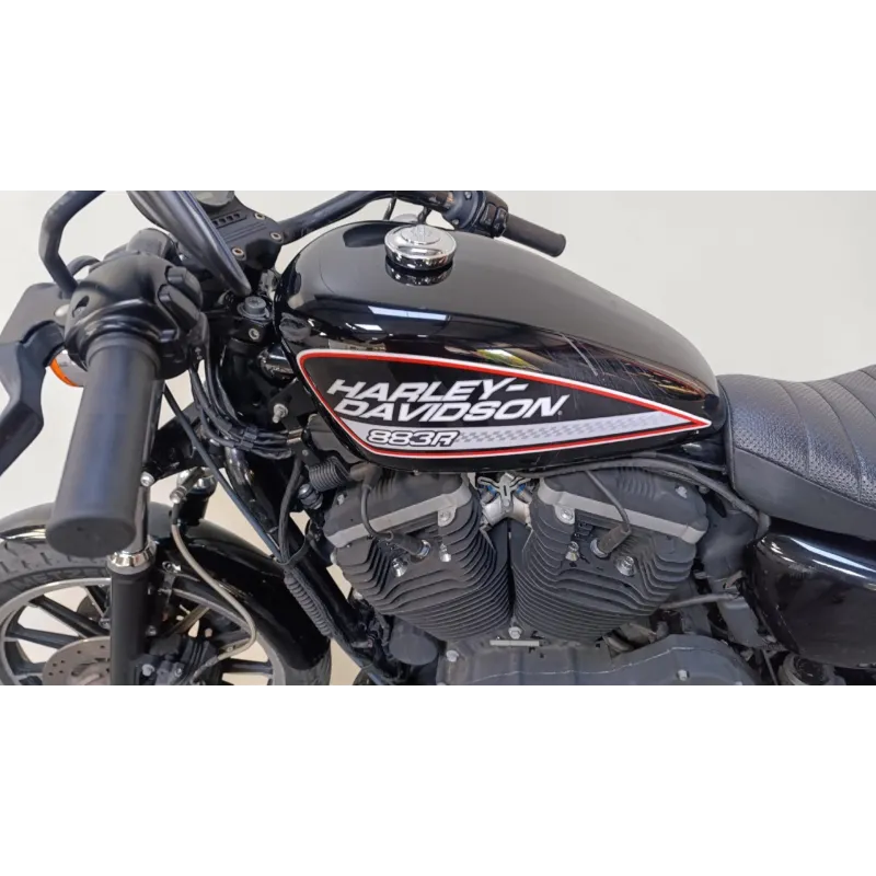 HARLEY DAVIDSON SPORTSTER 883