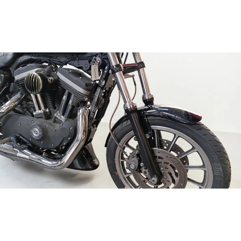 HARLEY DAVIDSON SPORTSTER 883