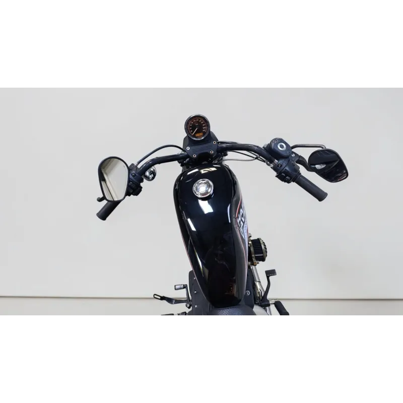 HARLEY DAVIDSON SPORTSTER 883