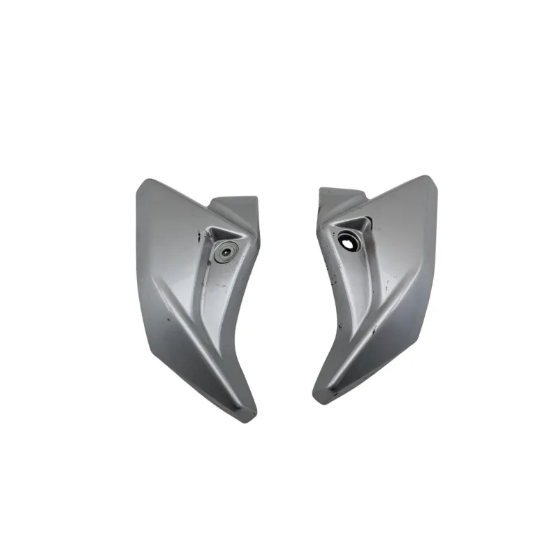 Habillage de tete de fourche droit SUZUKI GSR 600 2006 - 2011