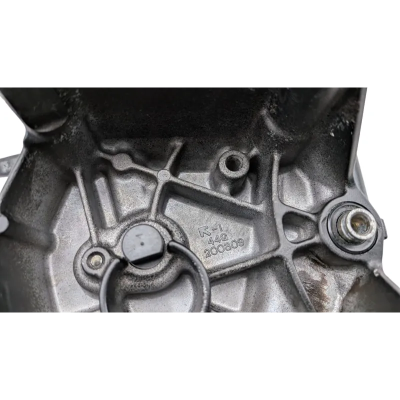 Carter pignon de sortie de boite SUZUKI GSR 600 2006 - 2011