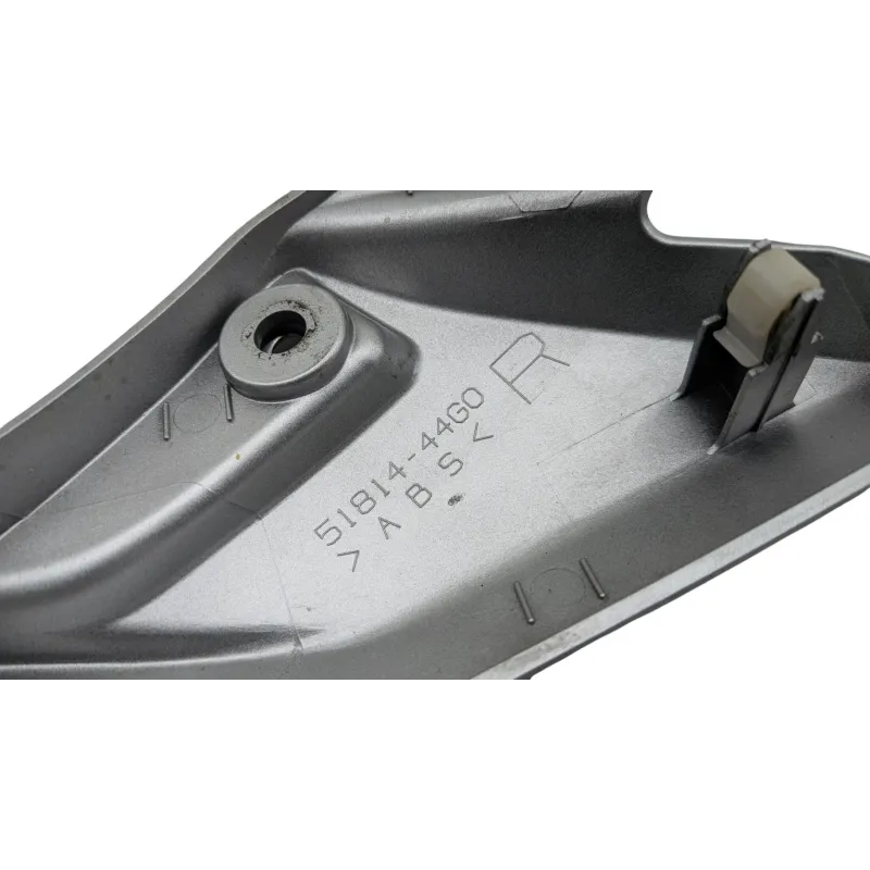 Habillage de tete de fourche droit SUZUKI GSR 600 2006 - 2011