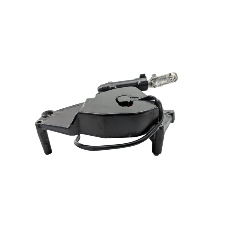 Carter pignon de sortie de boite SUZUKI GSR 600 2006 - 2011