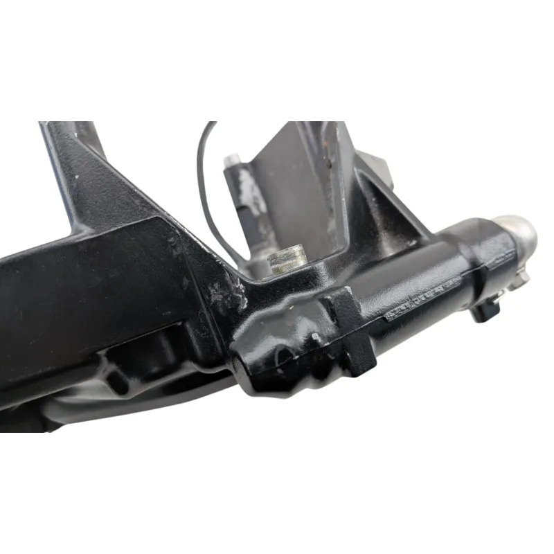 Carter pignon de sortie de boite SUZUKI GSR 600 2006 - 2011