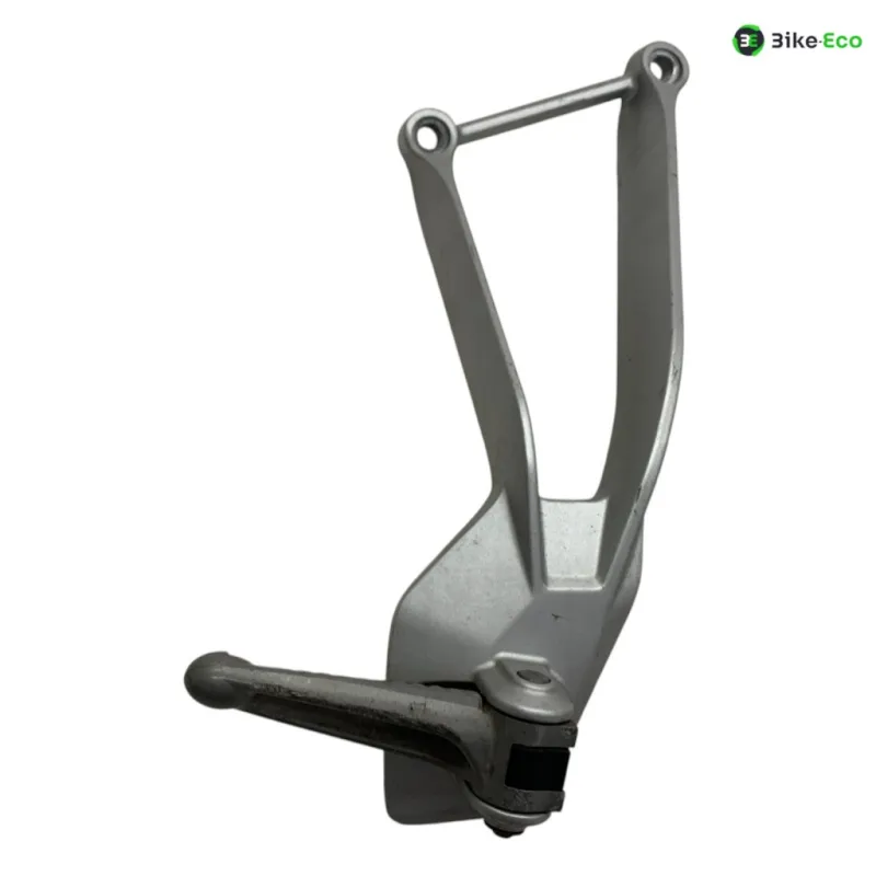 Platine et repose pieds arriere droit MV AGUSTA BRUTALE 990 R 2010-2011