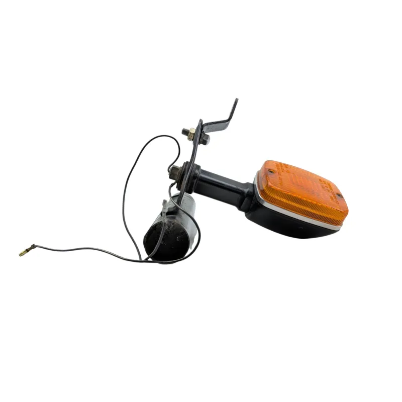 Clignotant avant gauche SUZUKI GSX 400 E 1980 - 1981
